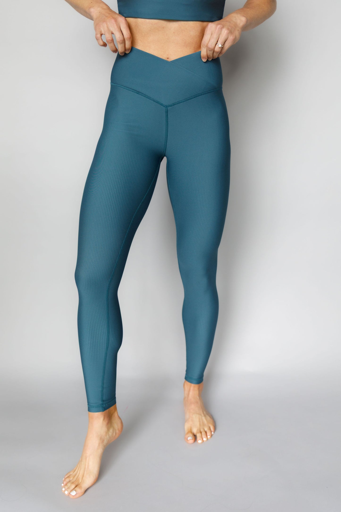 Ribbed Energy Crossover Legging