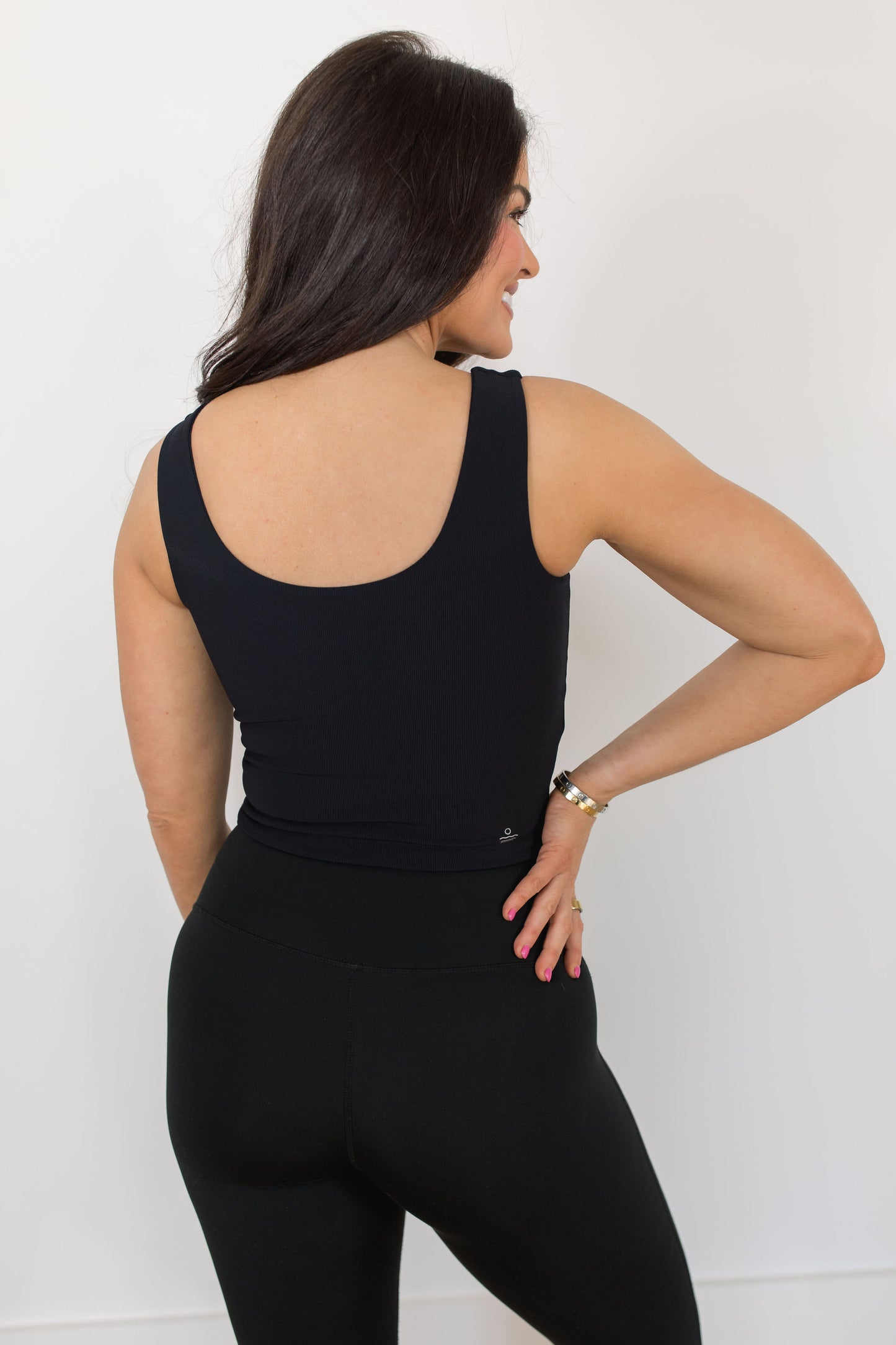 Refined Ribbed Scoop Tank