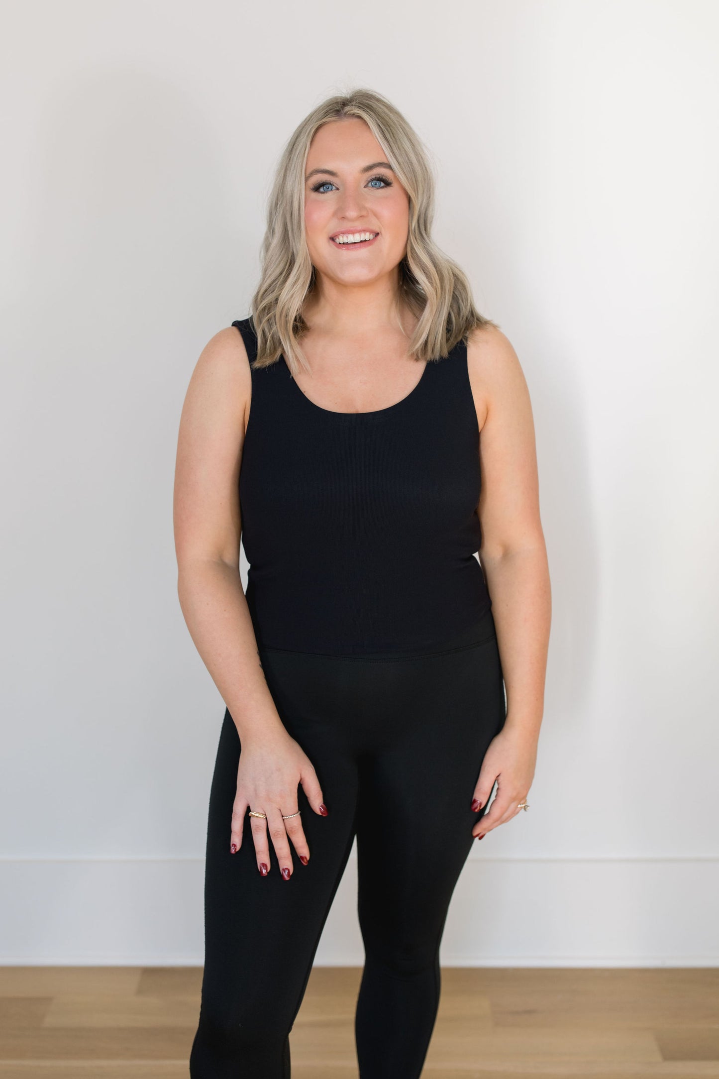 Refined Ribbed Scoop Tank