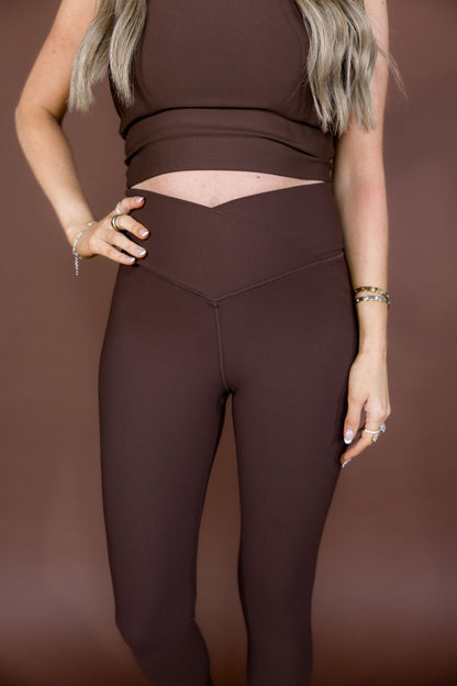 Ribbed Energy Crossover Legging