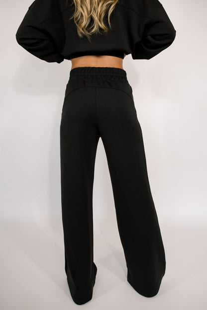 Cloud Form Wide Leg Pant