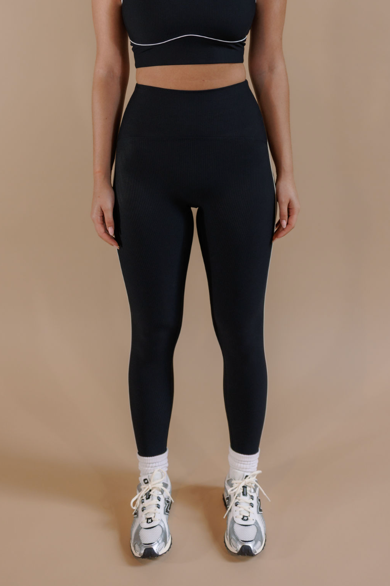 Power Piped Ribbed Legging